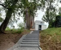 Citlivá proměna schodiště z Havlíčkovy ulice k Mlýnskému rybníku je téměř hotová. Citlivá proměna schodiště z Havlíčkovy ulice k Mlýnskému rybníku je téměř hotová.