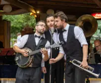 Pohoda džez aneb týden jazzu v Říčanech. Od 21. do 29. srpna 2026 vás zveme na skvělou muziku pod širým nebem. Pohoda džez aneb týden jazzu v Říčanech. Od 21. do 29. srpna 2026 vás zveme na skvělou muziku pod širým nebem.