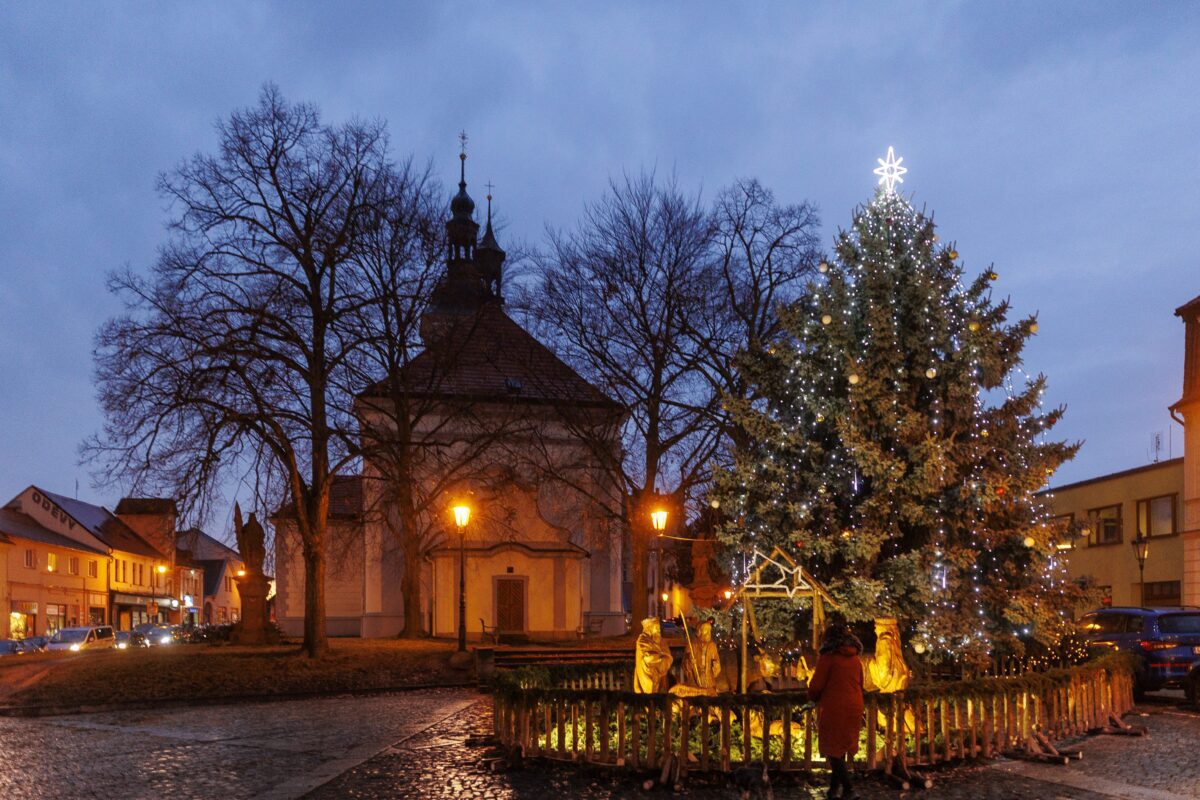 Město Říčany – Masarykovo náměstí betlém