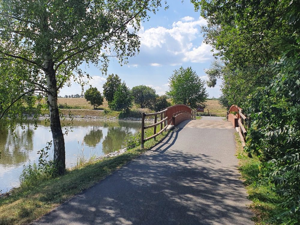 Město Říčany – rybník Rozpakov mostek