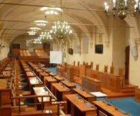 Žákovské zastupitelstvo zve 11. září do Staré radnice na debatu s kandidáty do Senátu.