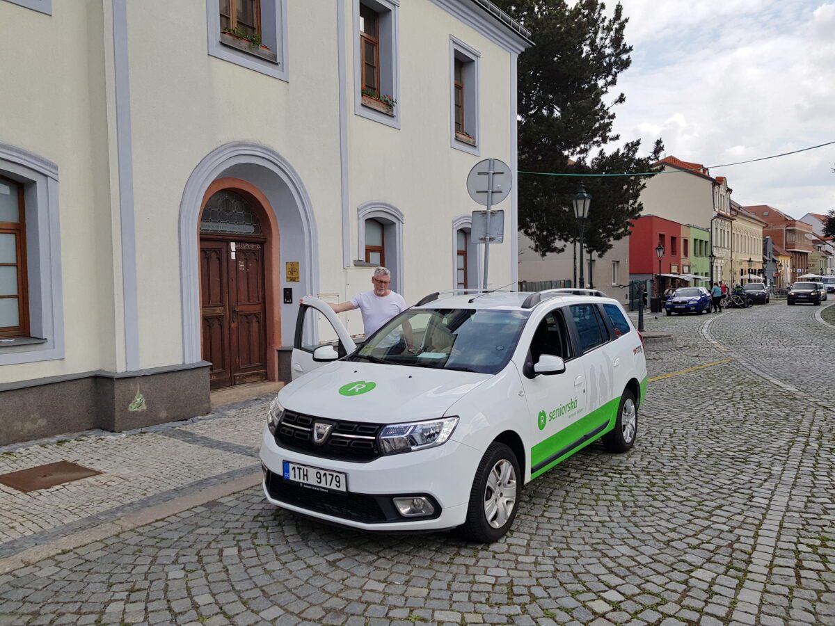 senior taxi v akci