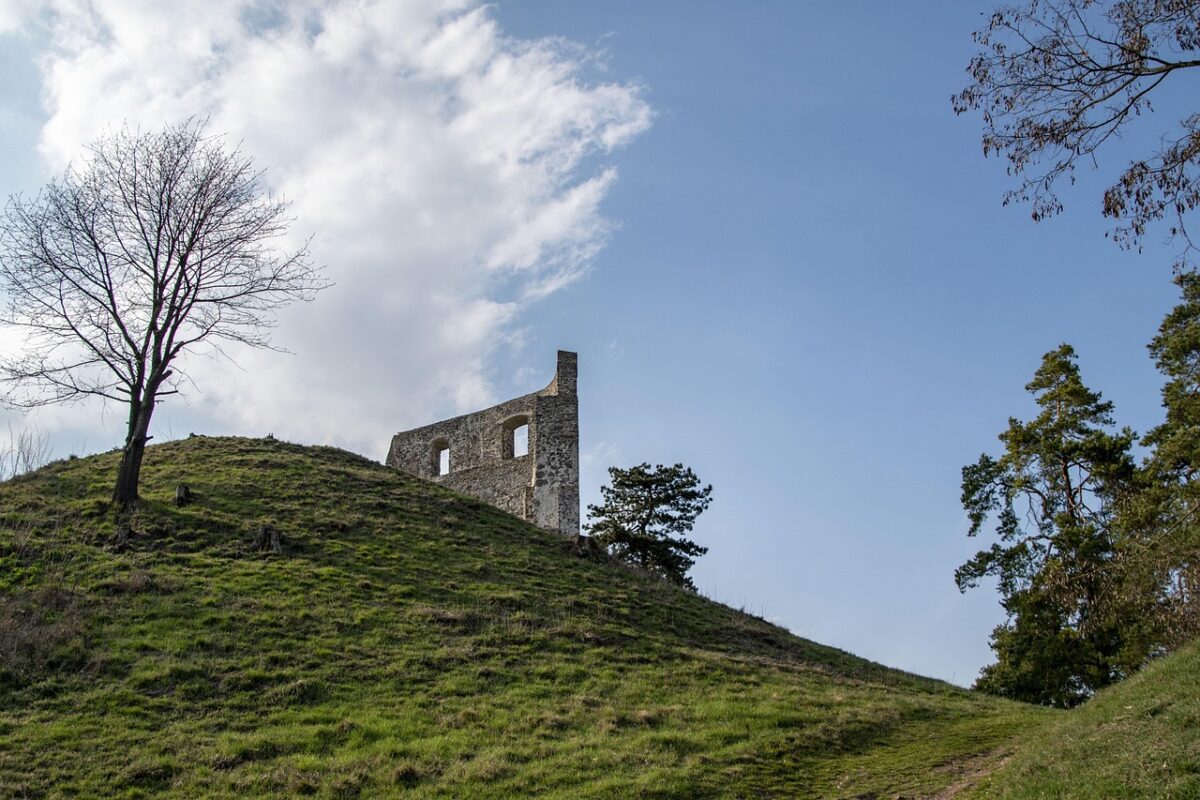 building-4100701_1280