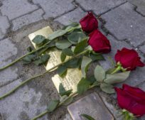 Na pietní akci Kameny zmizelých zazní úryvky z opery Brundibár, která vznikla v terezínském ghettu.