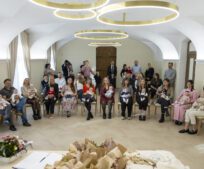 Připravujeme vítání občánků. Zvány jsou děti z Říčan, Jažlovic, Kuří, Pacova, Strašína a z Voděrádek.